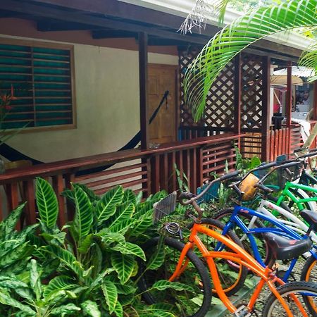 Hostal Cecilia Puerto Viejo de Talamanca Buitenkant foto