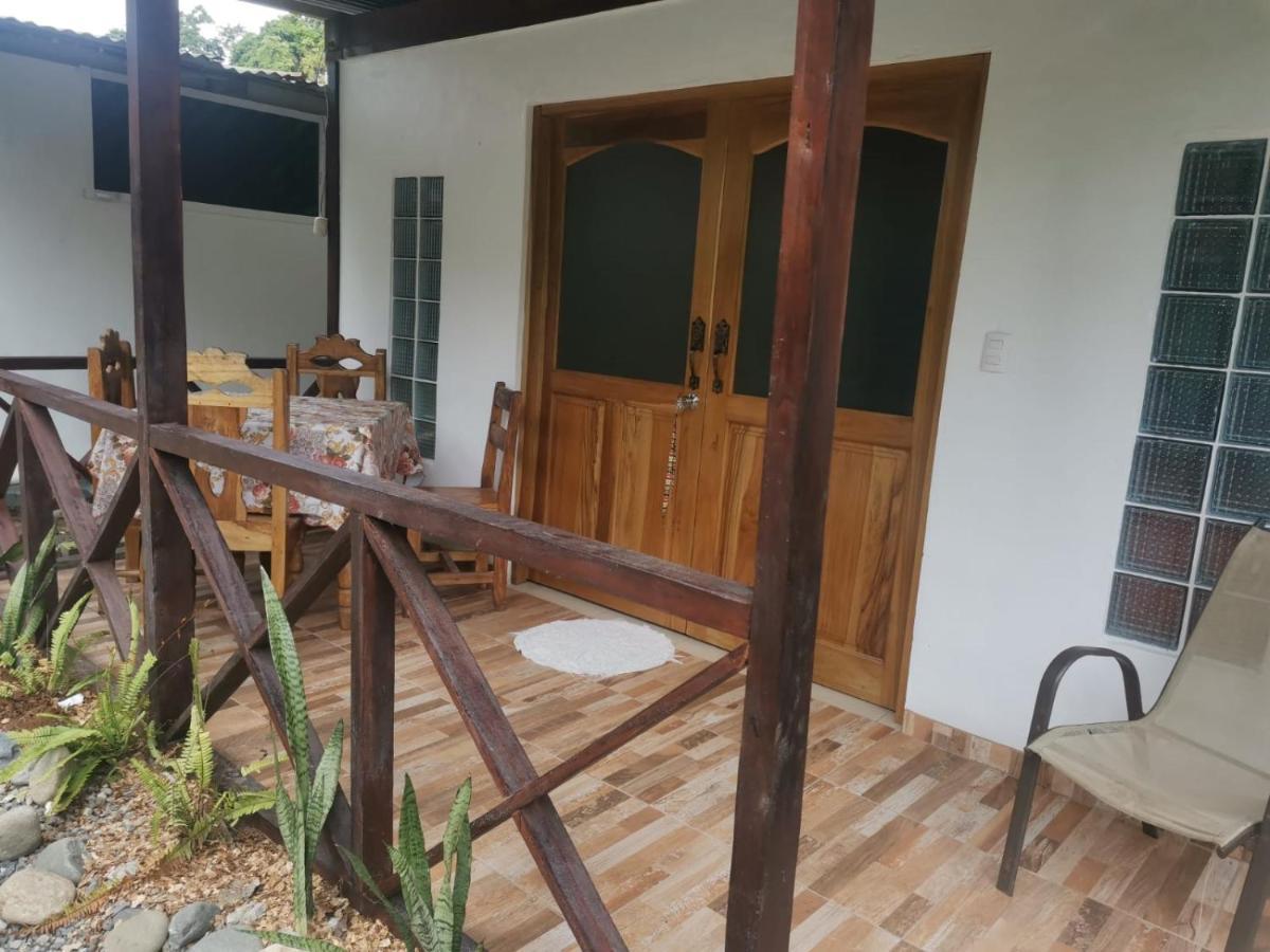 Hostal Cecilia Puerto Viejo de Talamanca Buitenkant foto