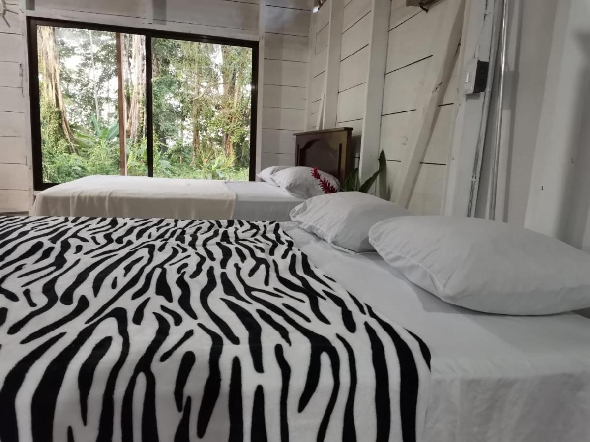 Hostal Cecilia Puerto Viejo de Talamanca Buitenkant foto