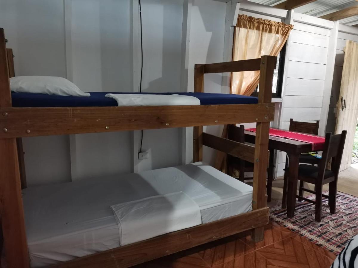 Hostal Cecilia Puerto Viejo de Talamanca Buitenkant foto