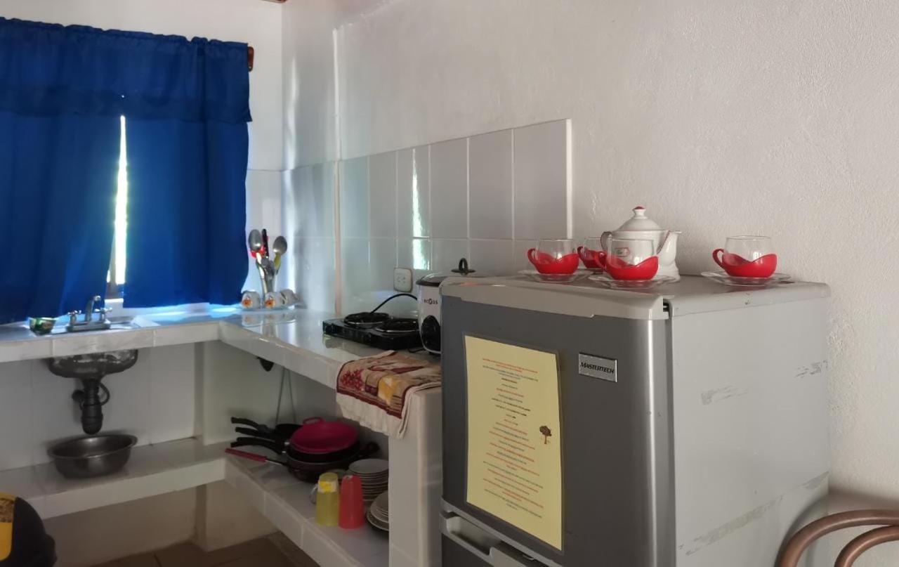 Hostal Cecilia Puerto Viejo de Talamanca Buitenkant foto