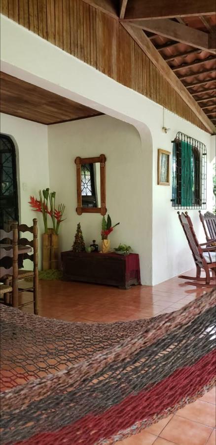 Hostal Cecilia Puerto Viejo de Talamanca Buitenkant foto