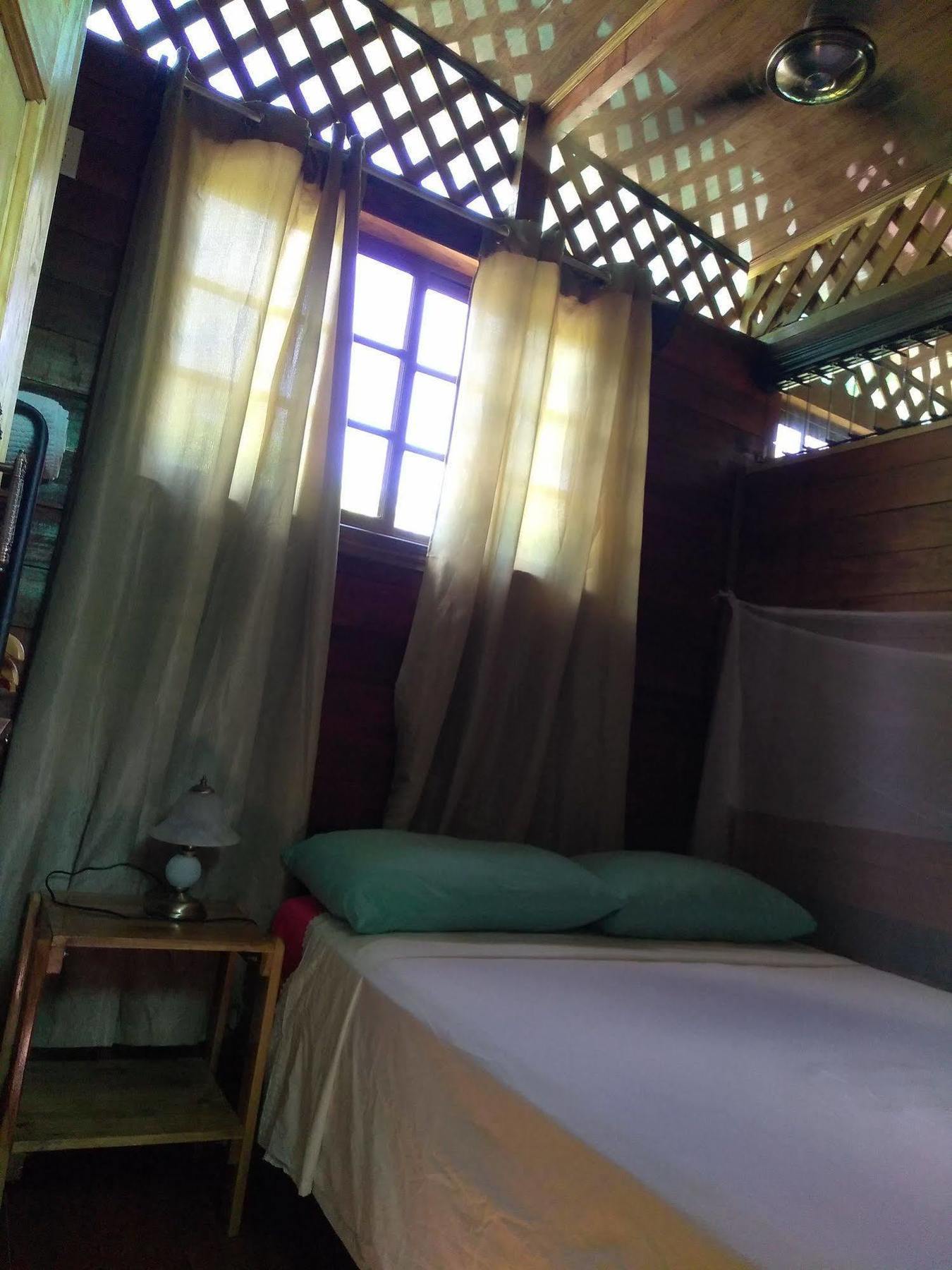 Hostal Cecilia Puerto Viejo de Talamanca Buitenkant foto